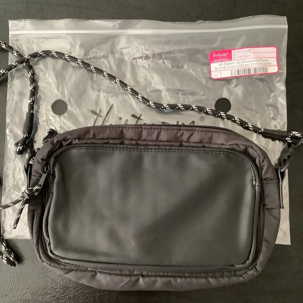Thirty One All Zipped Up Crossbody Purse in Black NWT